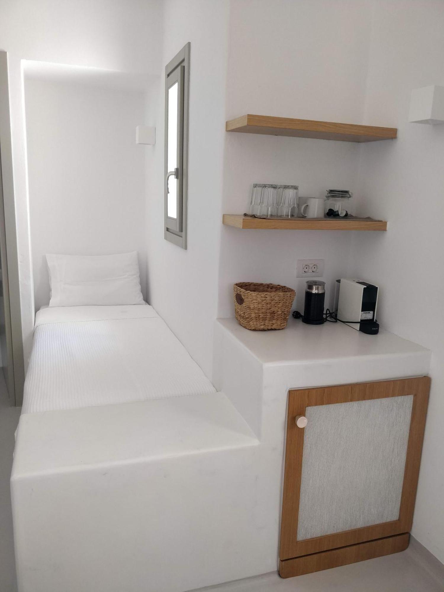 Psathaki Aparthotel Κίμωλος Δωμάτιο φωτογραφία